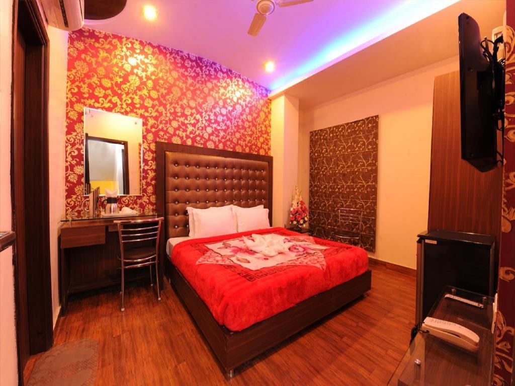 Hotel Pearl Inn & Suites Amritsar Ngoại thất bức ảnh