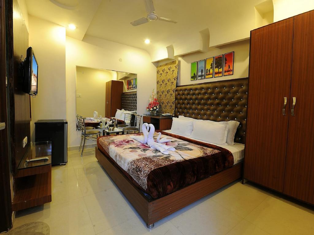 Hotel Pearl Inn & Suites Amritsar Ngoại thất bức ảnh