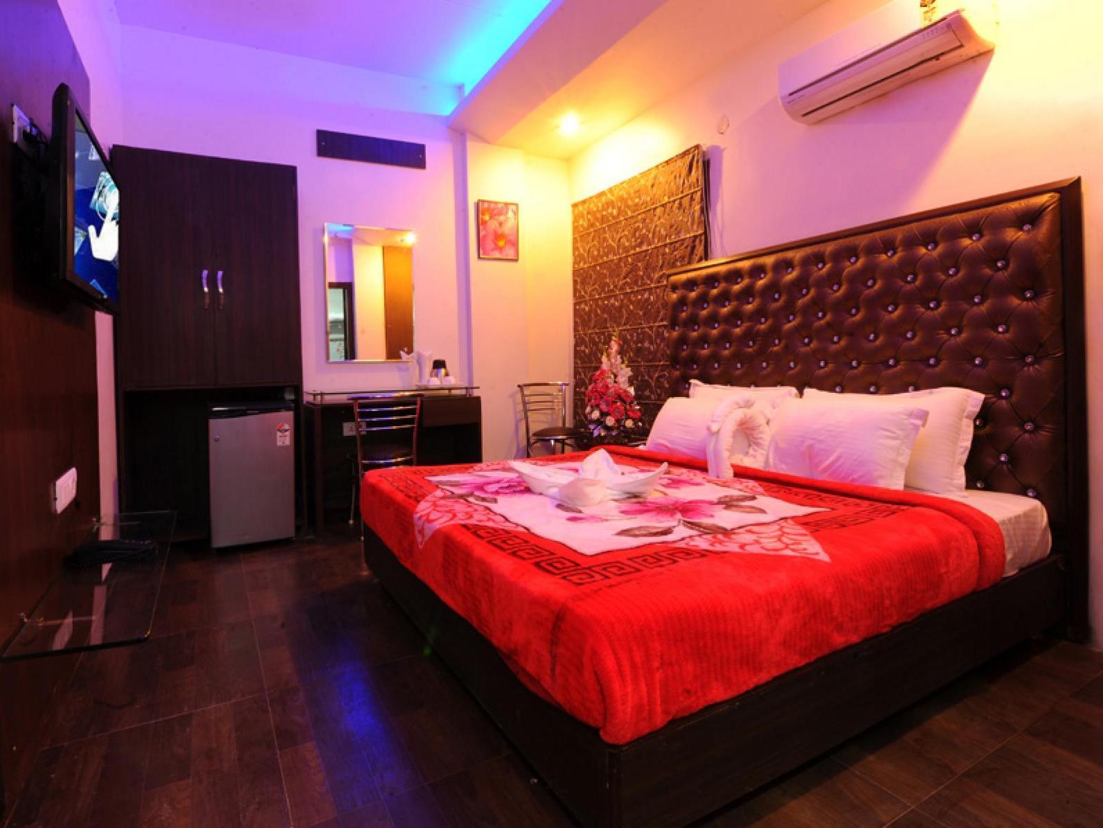 Hotel Pearl Inn & Suites Amritsar Ngoại thất bức ảnh